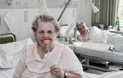 nothing to laugh par Hanne-Lena Malat (Germany)