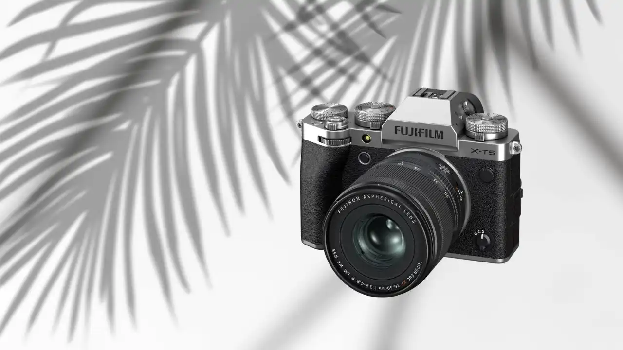 Quel hybride plein format choisir pour voyager léger en 2026 ? Fujifilm X-T5