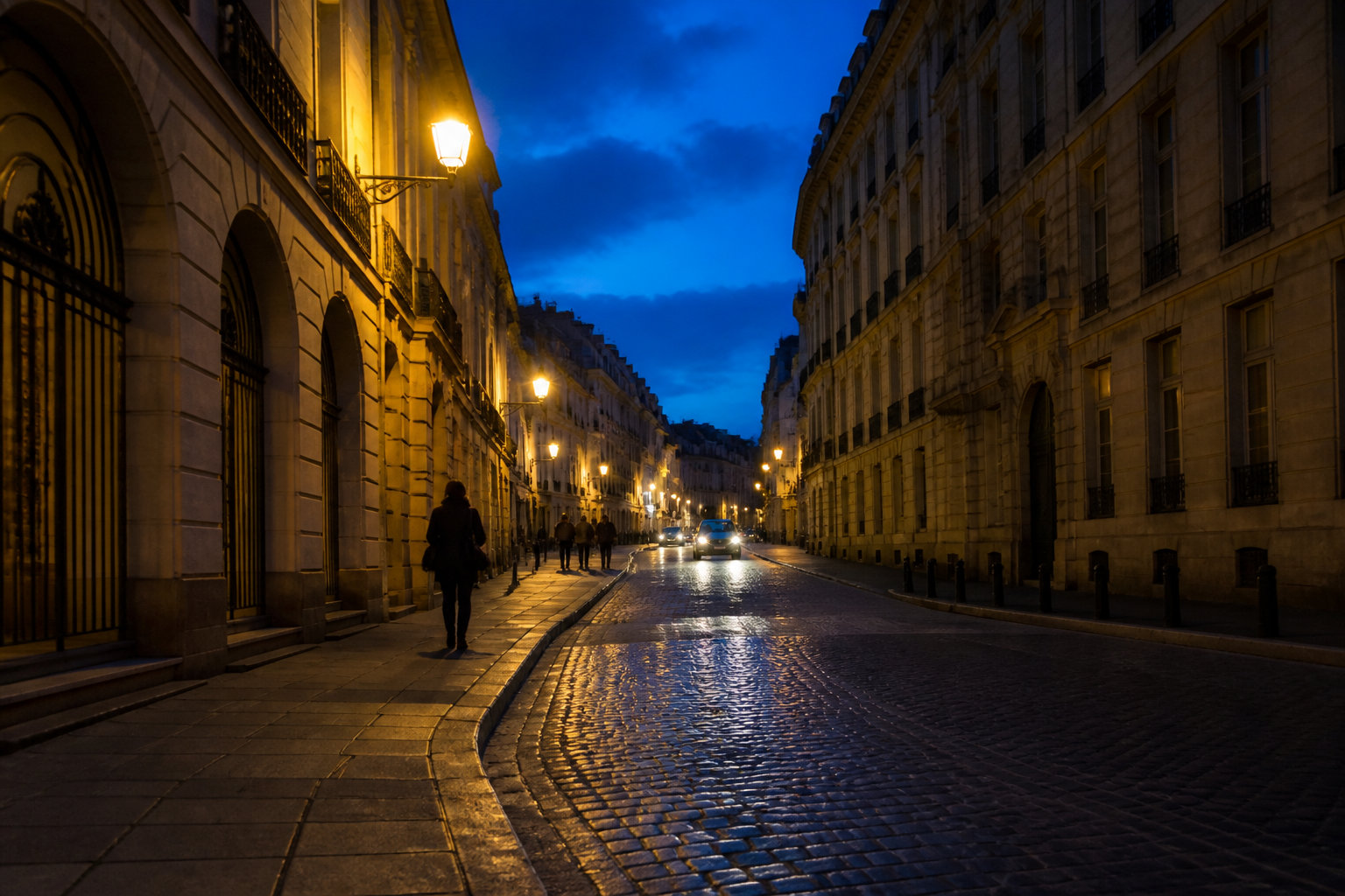 Réussir ses photos de nuit sans trépied : astuces de pro Comment réussir la mise au point par faible luminosité ?
