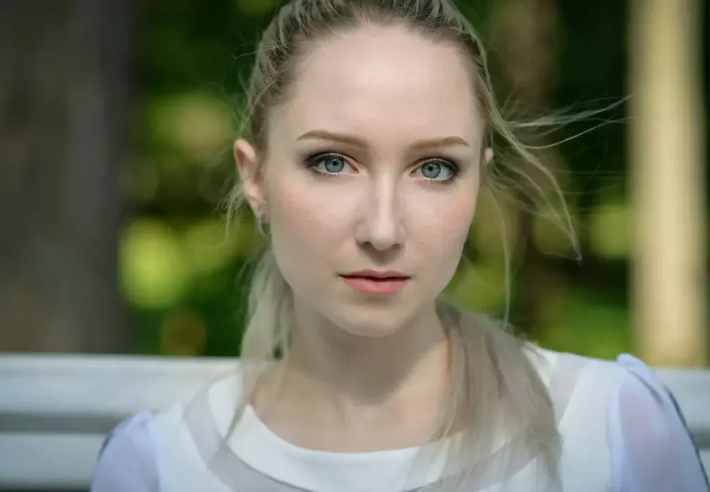Portrait en lumière naturelle : pourquoi la golden hour est un piège Portrait en lumière naturelle