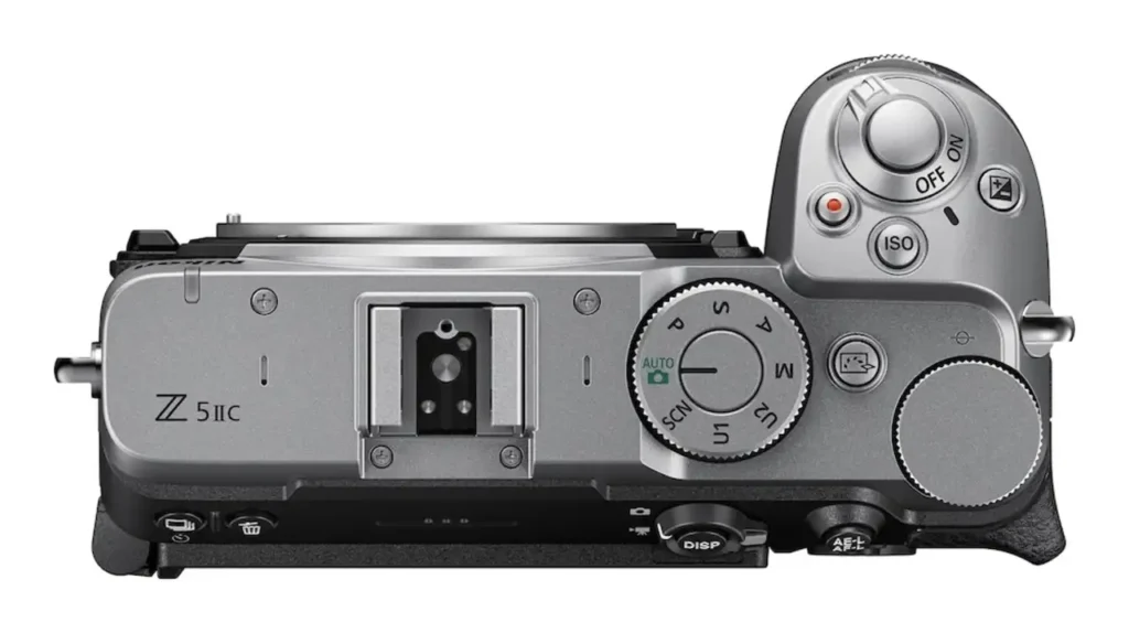 Nikon Z5IIC : Nikon enlève le viseur, et ce n’est pas forcément une erreur Nikon Z5IIC