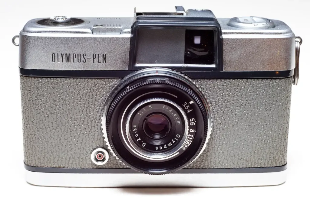 Olympus PEN : du demi-format au Micro 4/3, la photographie à emporter Olympus Pen 1959